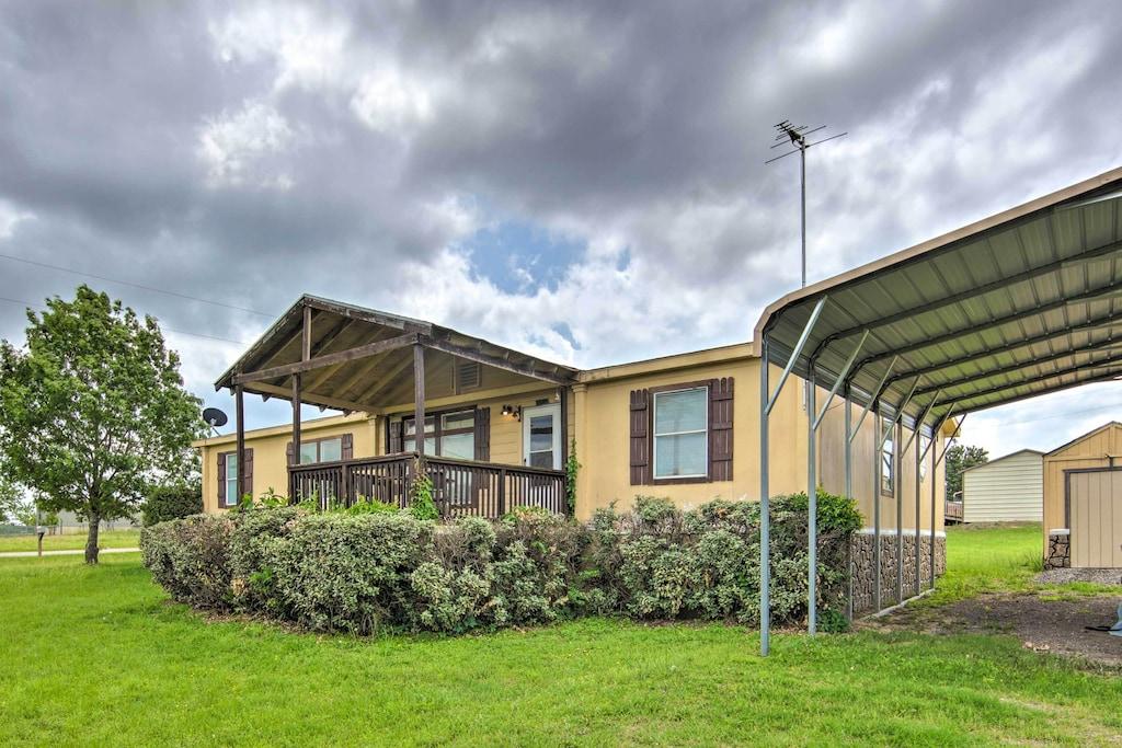 Quitman Home with Covered Deck + Lake Access Pet Policy