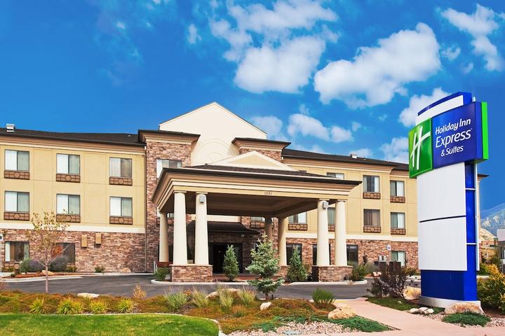 Pet Friendly Holiday Inn Express & Suites Tooele an IHG Hotel