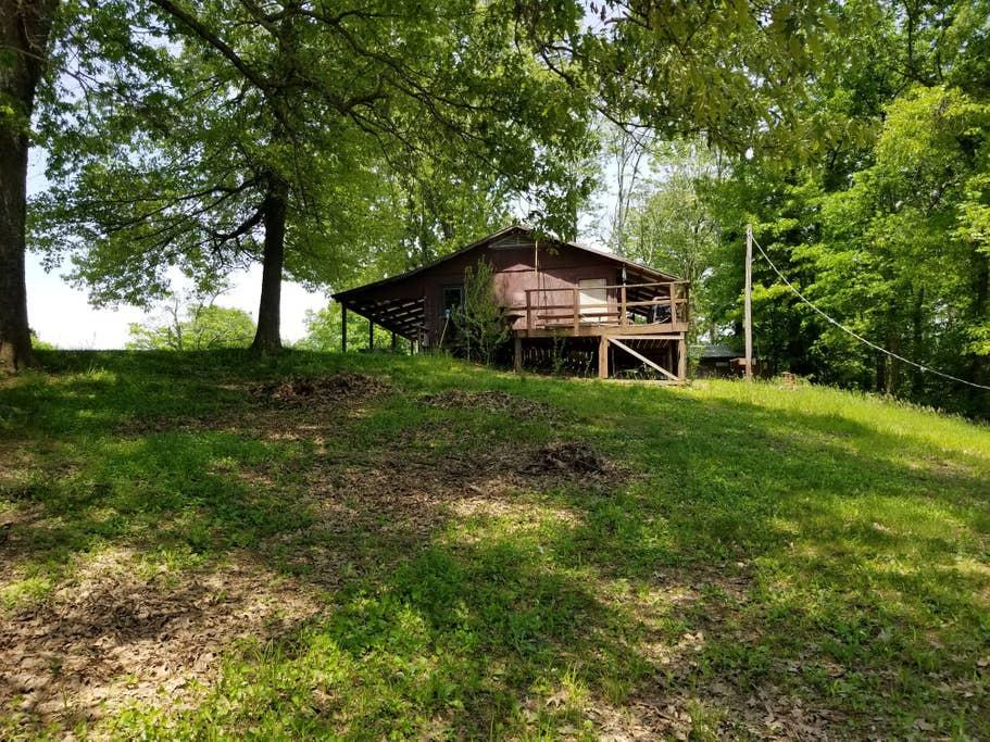 Pet Friendly Hotels in Cave-in-Rock, IL - BringFido