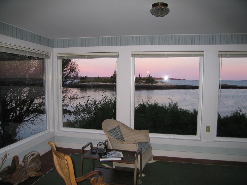 Pet Friendly Spectacular View from Christmas Cove