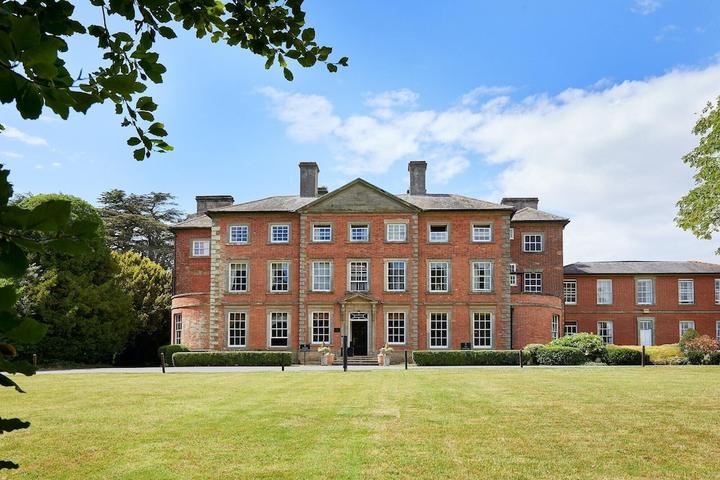 Pet Friendly Ansty Hall
