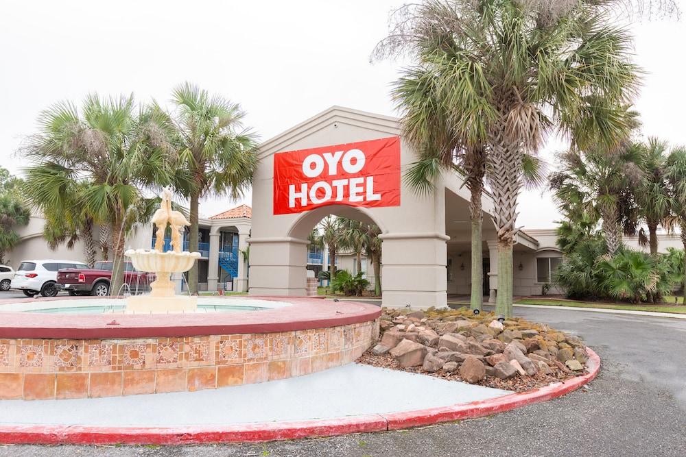 Pet Friendly OYO Hotel Baton Rouge - Mead Rd Louisiana