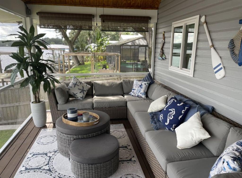 Beautiful Waterfront Home on the Alafia River Pet Policy