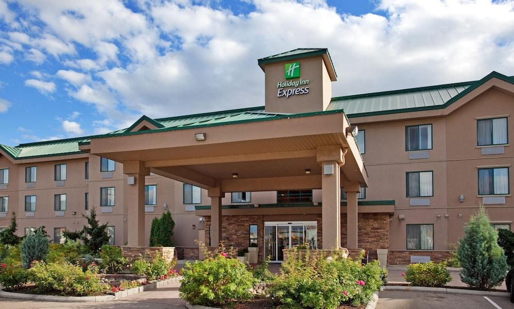 Holiday inn dog friendly hotels 2025