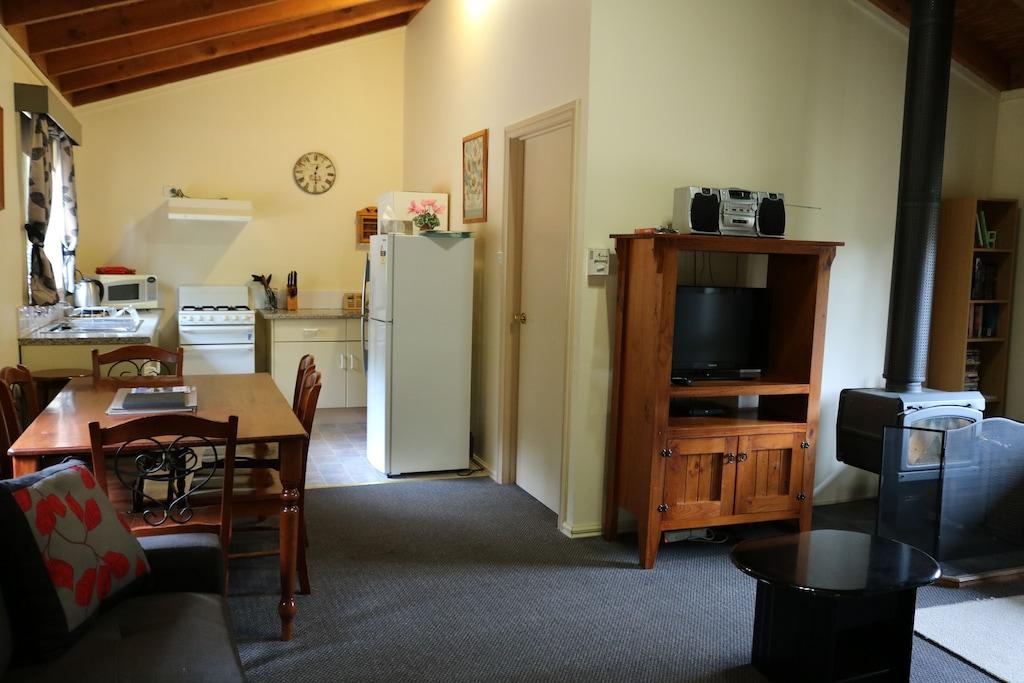 Quiet & Relaxing Cabin Close to Ballarat Pet Policy