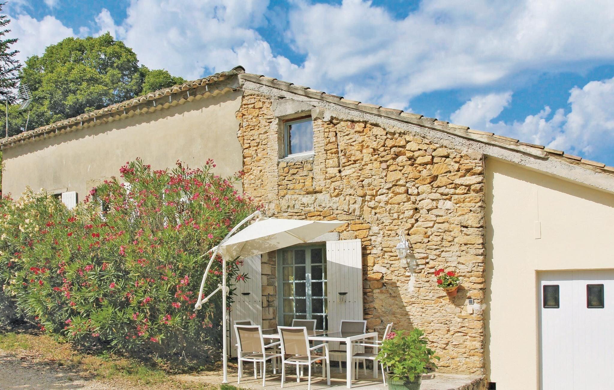 Pet Friendly Stunning 2BR Home in St Andre D´olerargues