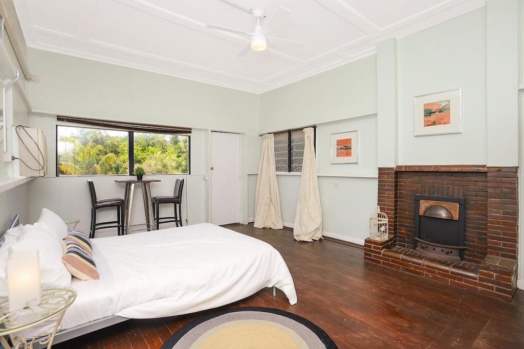 Adelaide House Pet Policy