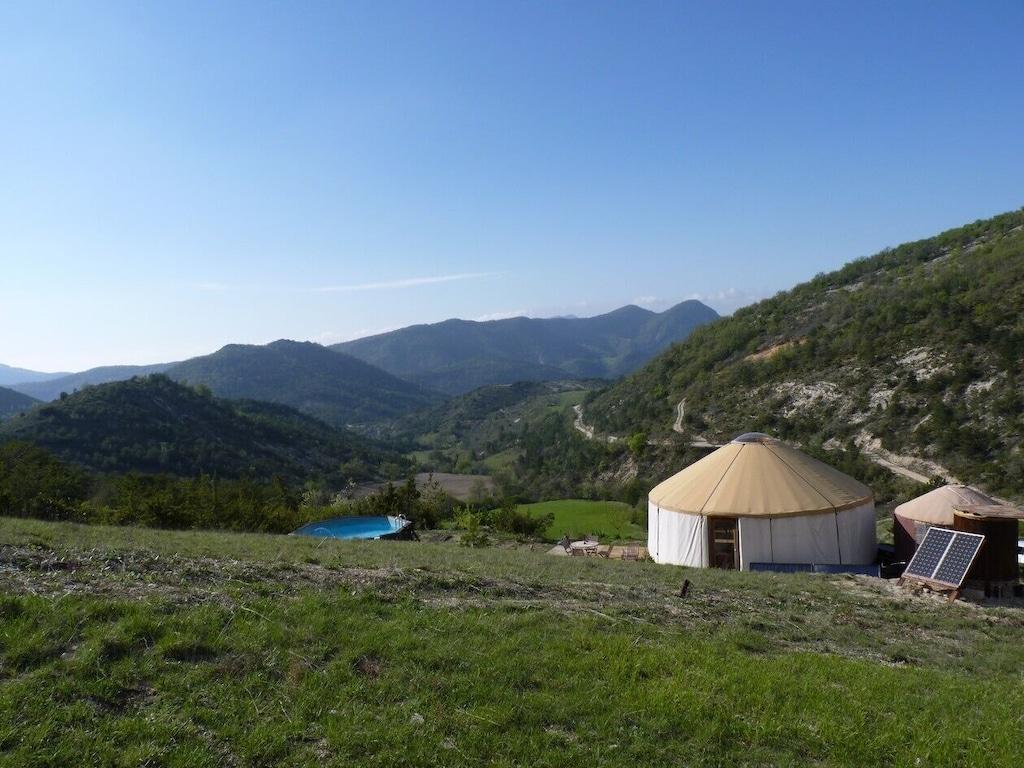 Pet Friendly Unusual Stay in a Contemporary Yurt