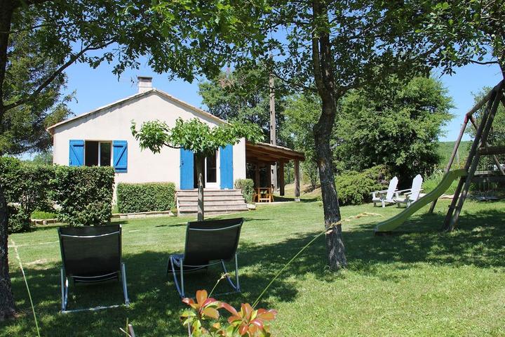 Pet Friendly Quiet & Comfortable Provencal House with Pool
