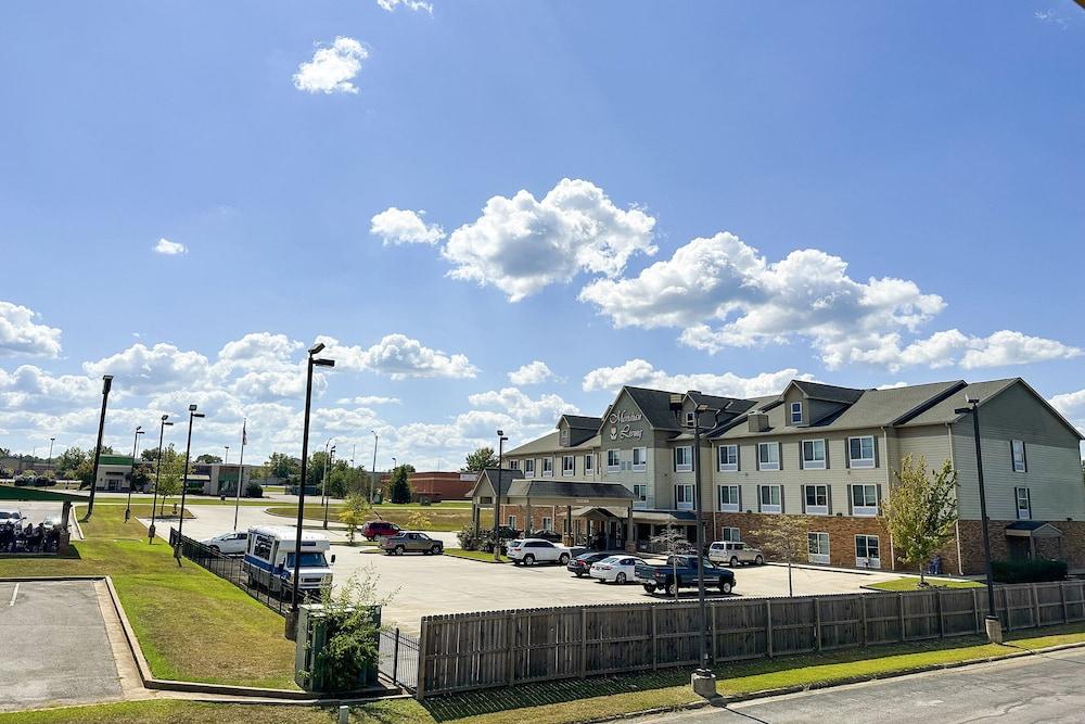 Bonita Lakes Inn by OYO Meridian Pet Policy