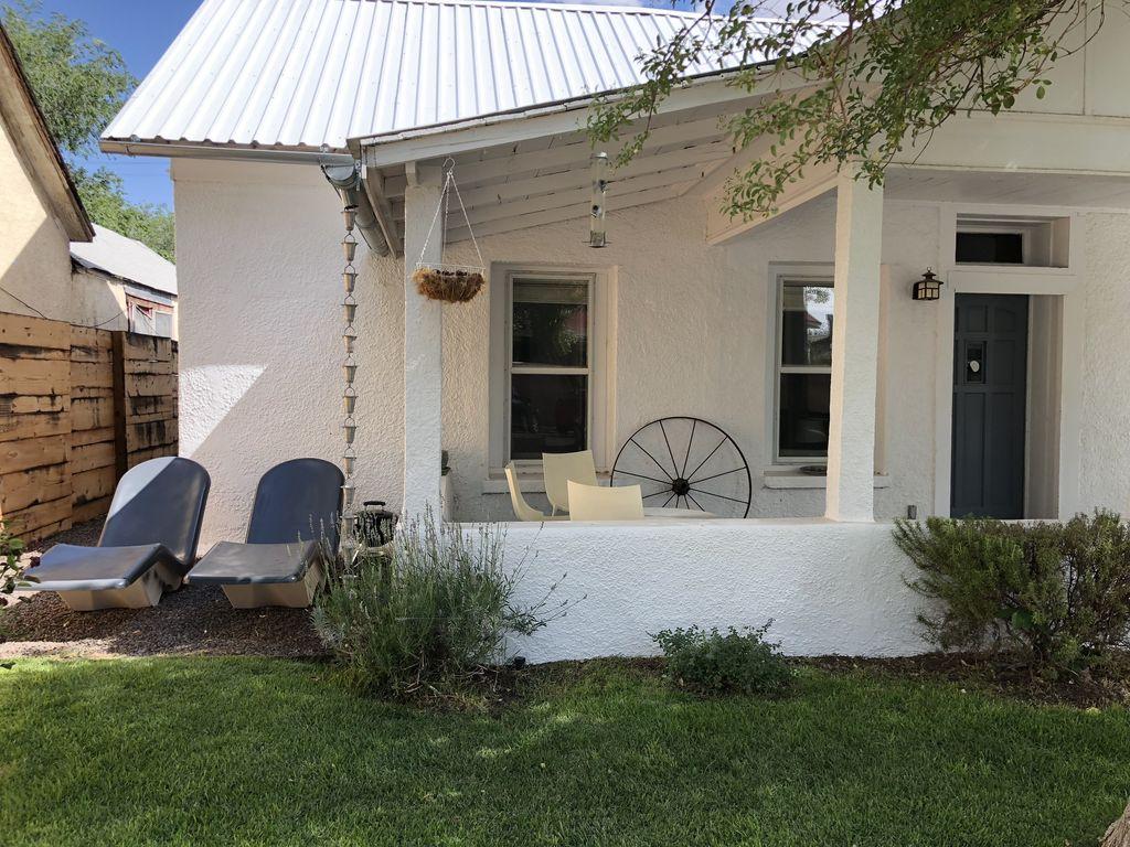 The Downtowner Marfa Pet Policy