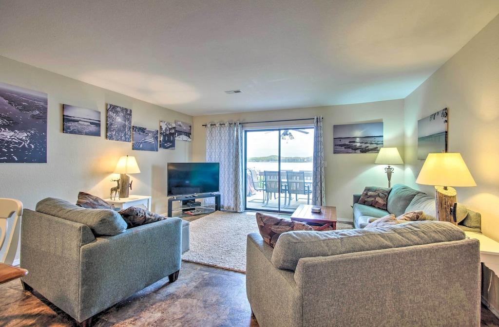 PetFriendly Lake Ozark Escape with Shared Pool Pet Policy