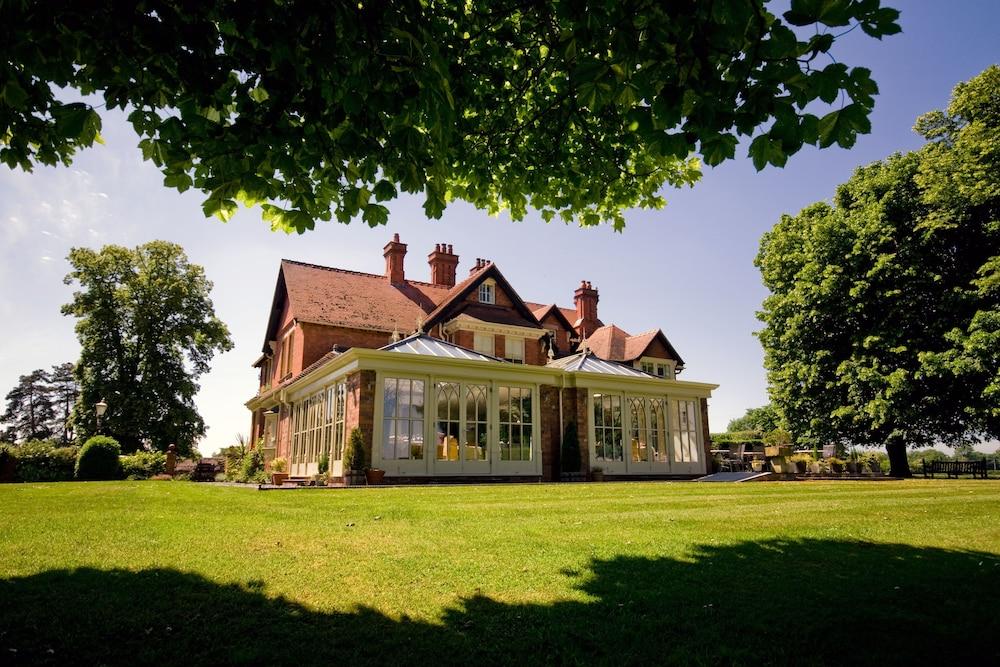 Pet Friendly The Old Vicarage Restaurant With Rooms