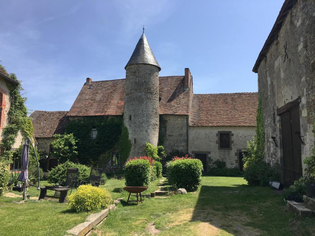 Pet Friendly Chateau Mareuil