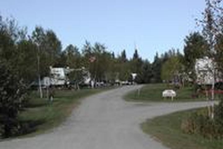 Pet Friendly Breezy Meadows Campground
