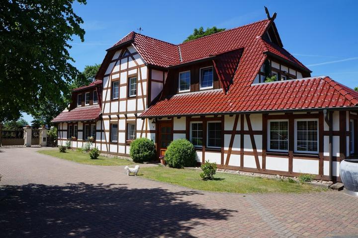 Pet Friendly Vacation Apartment Directly by Müritz