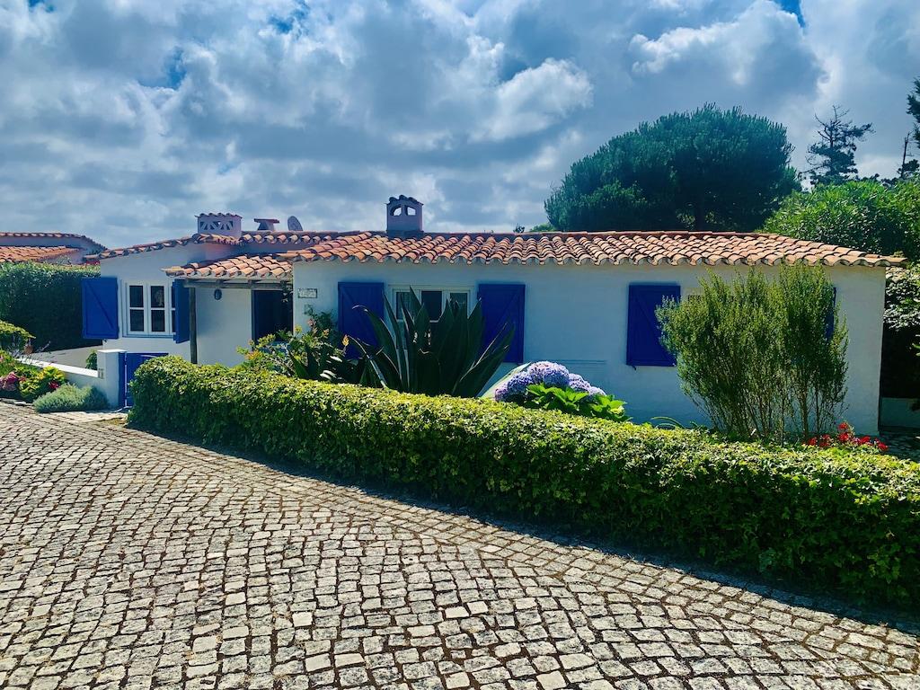 Pet Friendly Traditional Portuguese House with Patio & Garden