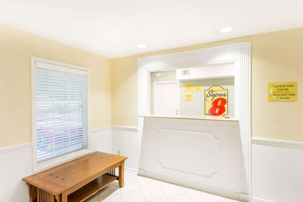 Super 8 by Wyndham Statesboro Pet Policy