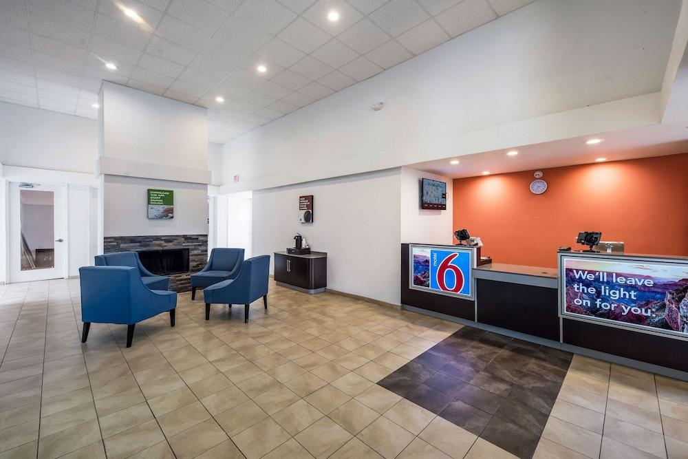 Pet Friendly Motel 6 Irving TX - Irving DFW Airport East