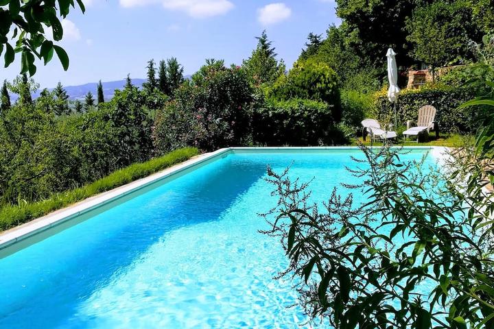 Pet Friendly Holidays in an 18th Century Tuscan Villa