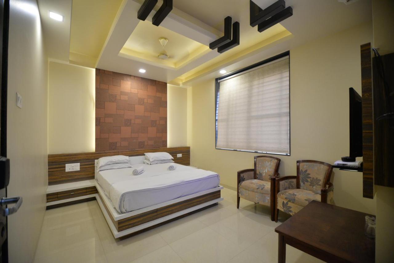 Pet Friendly Hotel Radhe Krishna