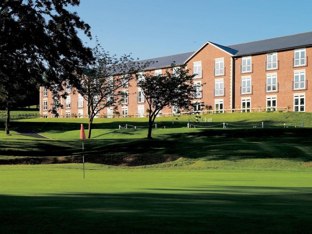 Pet Friendly Macdonald Hill Valley Hotel, Golf and Spa