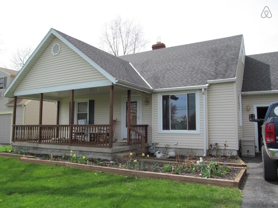 Willard Airbnb Rentals Pet Policy