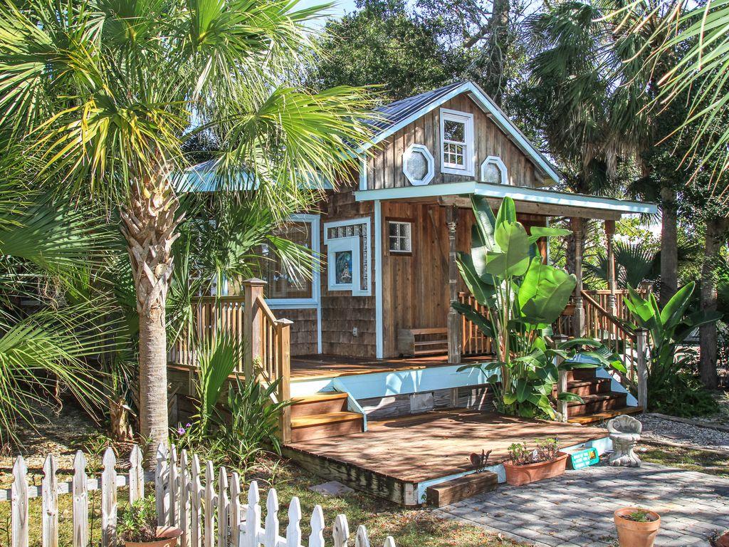 Apalachicola HomeAway Rentals Pet Policy