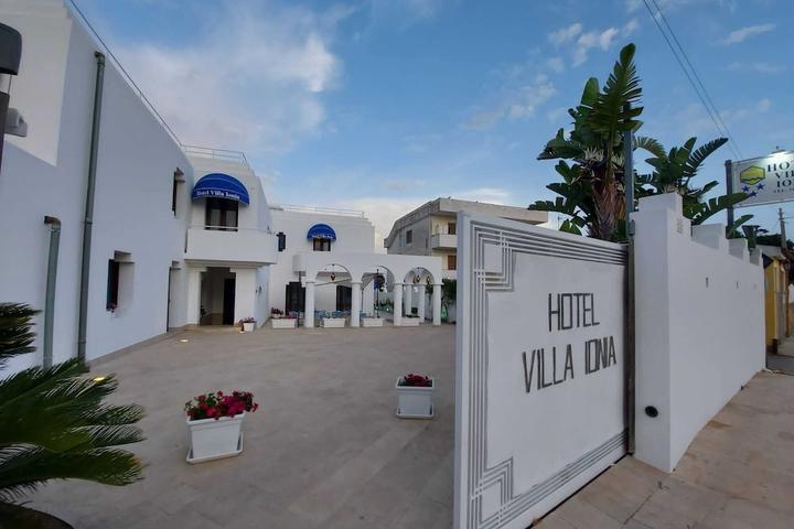 Pet Friendly Hotel Villa Ionia