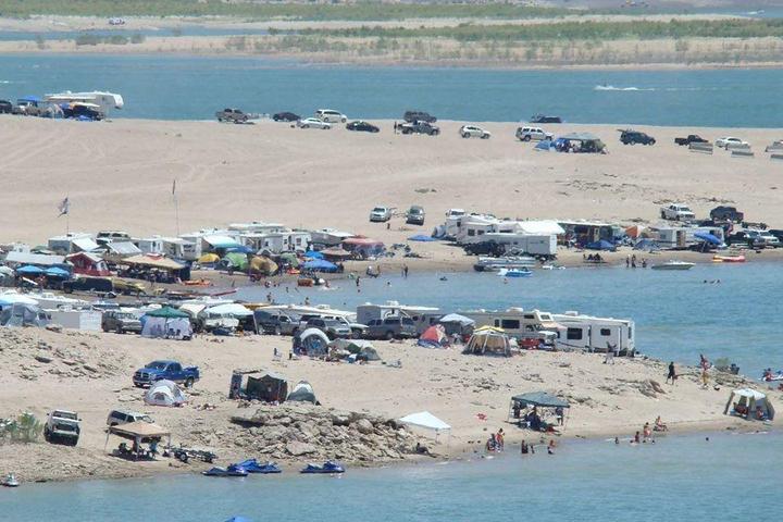 Pet Friendly Elephant Butte Lake State Park Campground