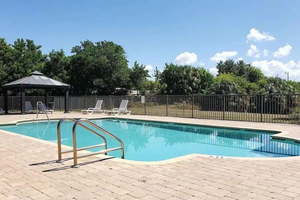 2BR Condo Minutes from Clearwater Beach Pet Policy