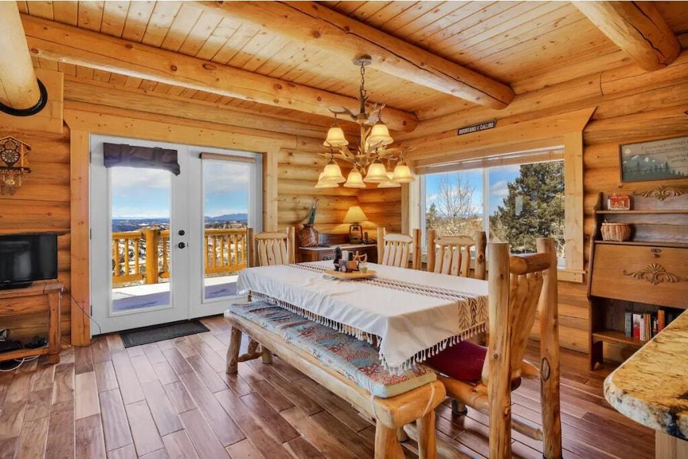 Pet Friendly Log Cabin with Stunning Views & Hot Tub