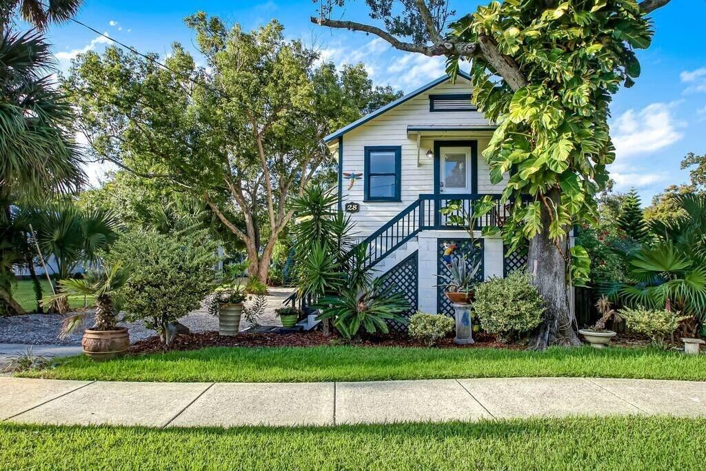 Uptown Classic 1 Pet Policy