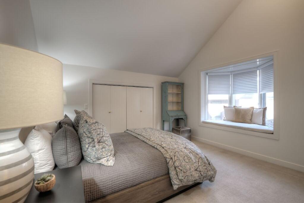 Vail Village Pet Policy