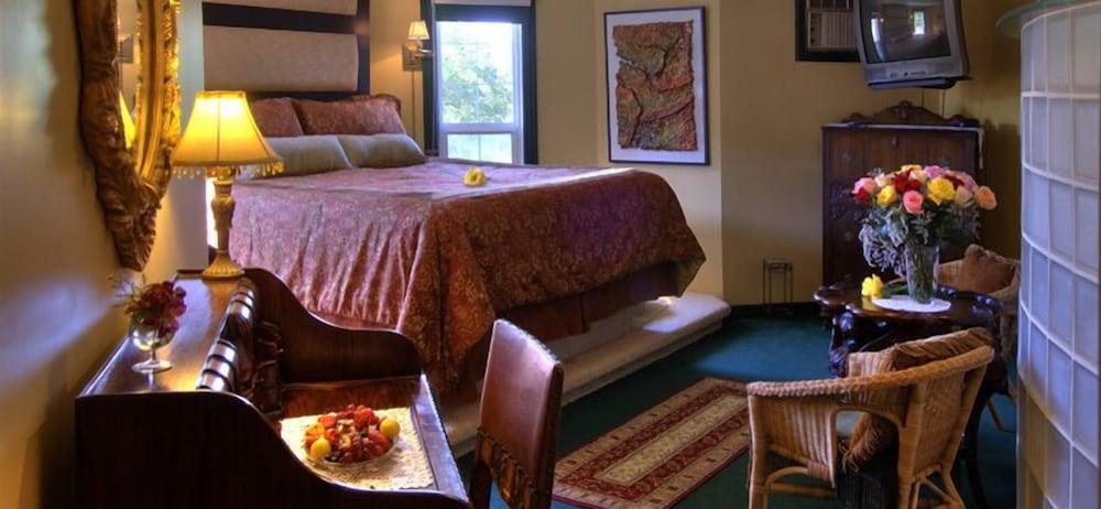 Pet Friendly Heartwood Inn and Spa