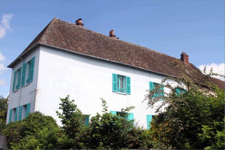 Pet Friendly Giverny Airbnb Rentals