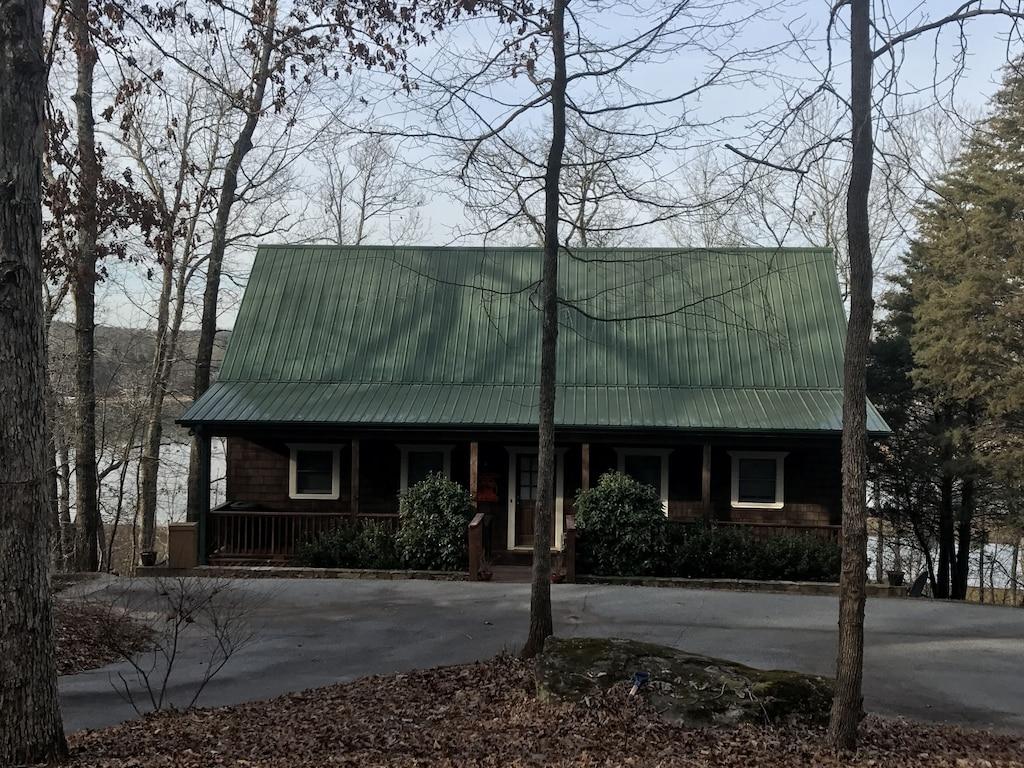 Private Lakefront Retreat Minutes From Clemson Pet Policy
