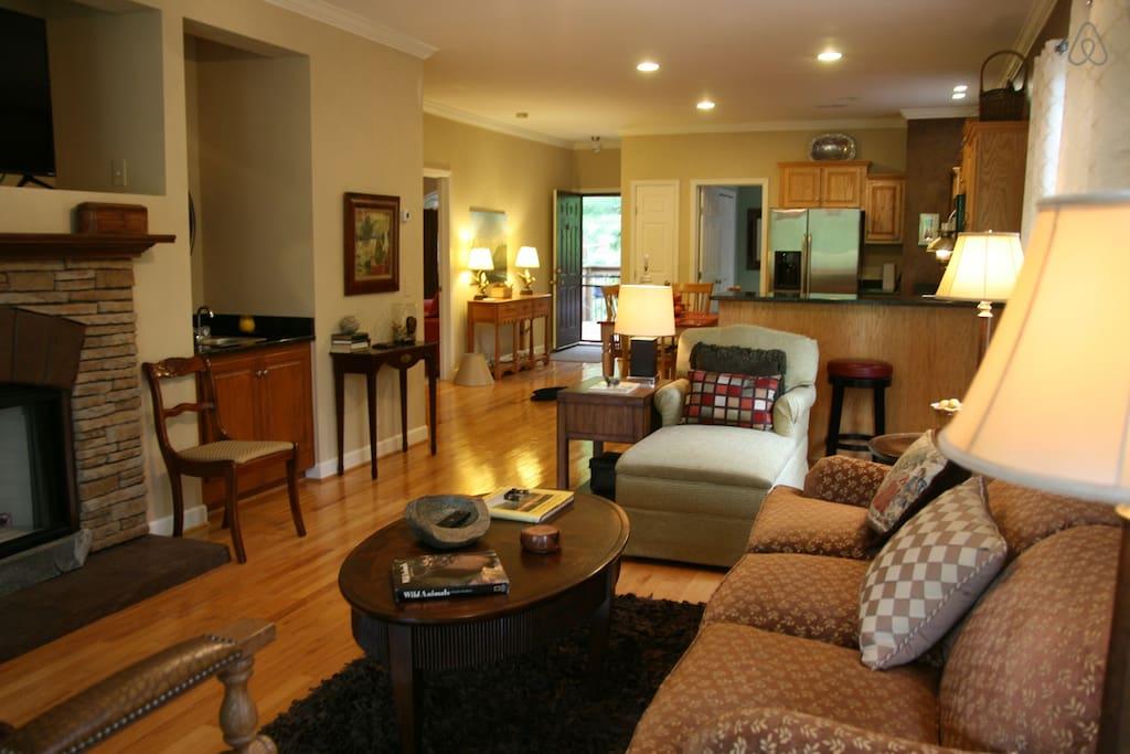 Pet Friendly Lake Toxaway Airbnb Rentals