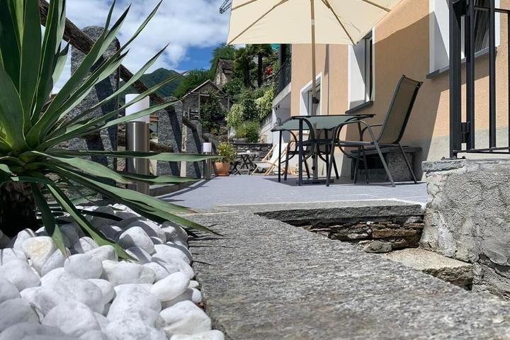 Pet Friendly Holiday Apartment Gordola with 1 Bedroom