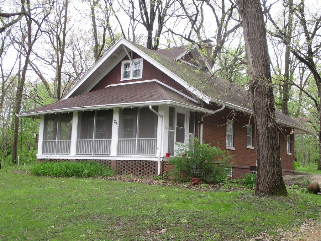 Pet Friendly Hotels In Dixon Il Bringfido