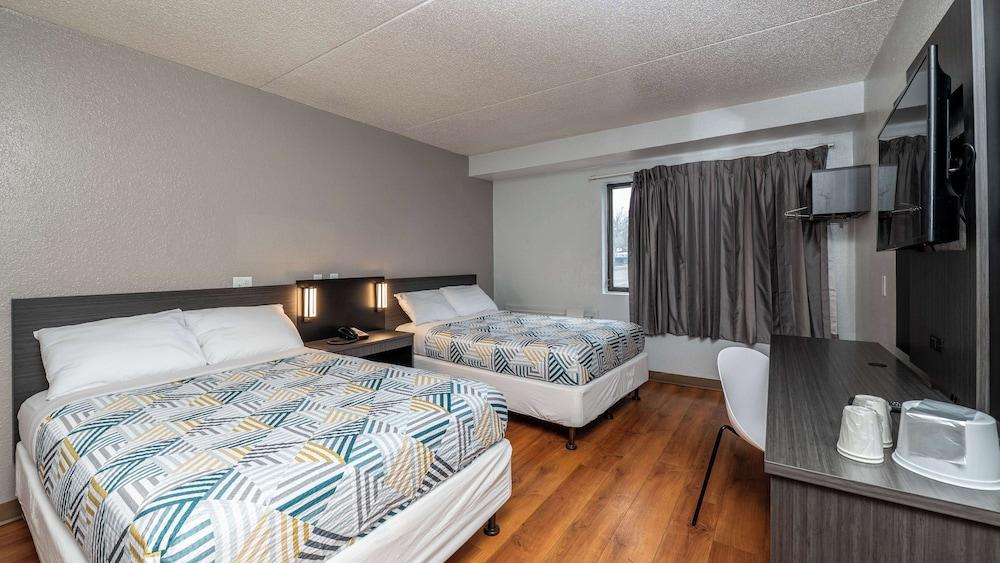 Pet Friendly Motel 6 New Haven - Branford CT