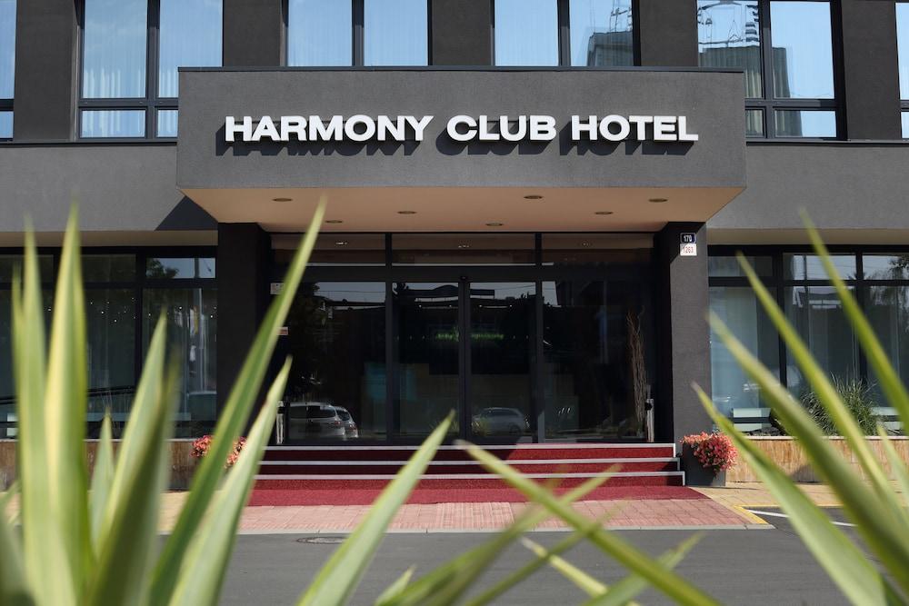 Pet Friendly Harmony Club Hotel Ostrava