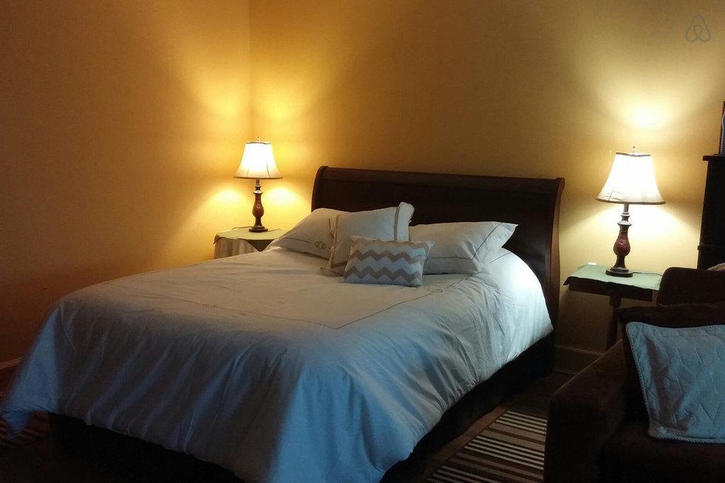 New Glasgow Airbnb Rentals Pet Policy