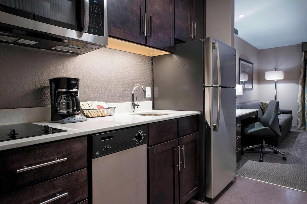 Pet Friendly TownePlace Suites Boston Logan Airport/Chelsea