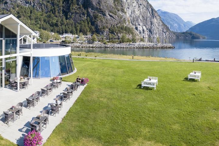 Pet Friendly Valldal Fjordhotell - By Classic Norway Hotels