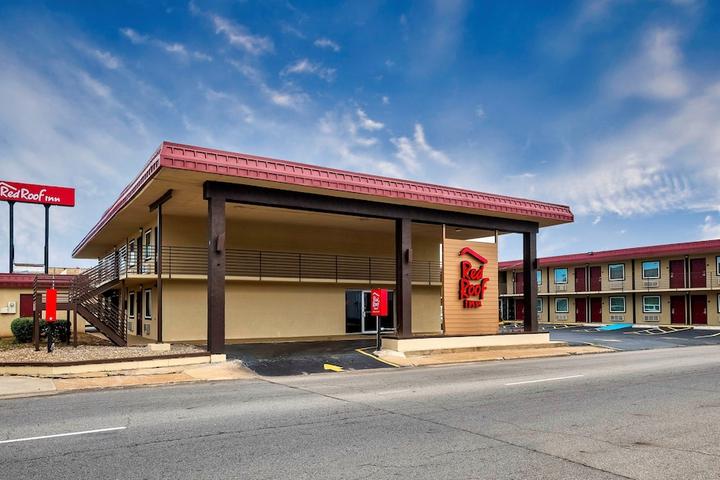 Pet Friendly Red Roof Inn Fort Smith Downtown