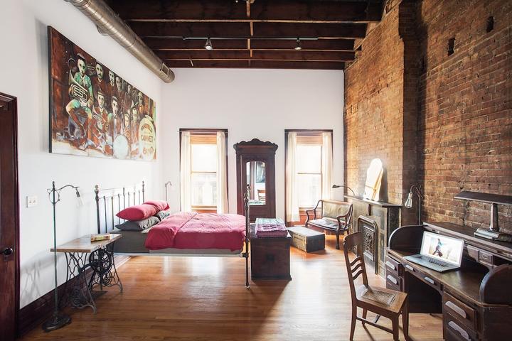 Pet Friendly Sunny & Spacious Suites in Historic Hudson