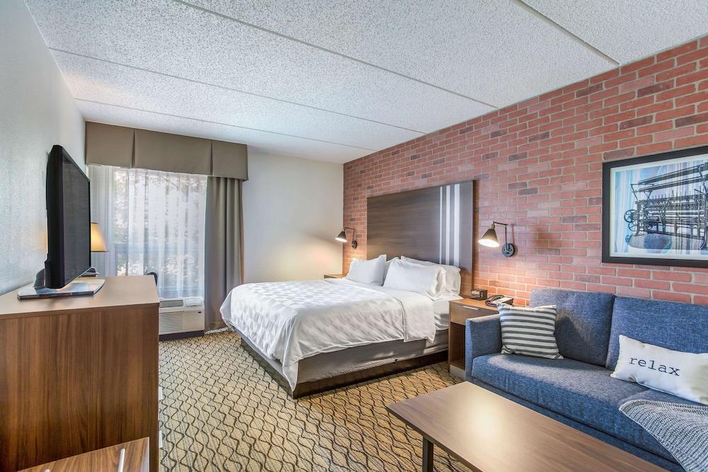 Pet Friendly Burrstone Inn, Ascend Hotel Collection