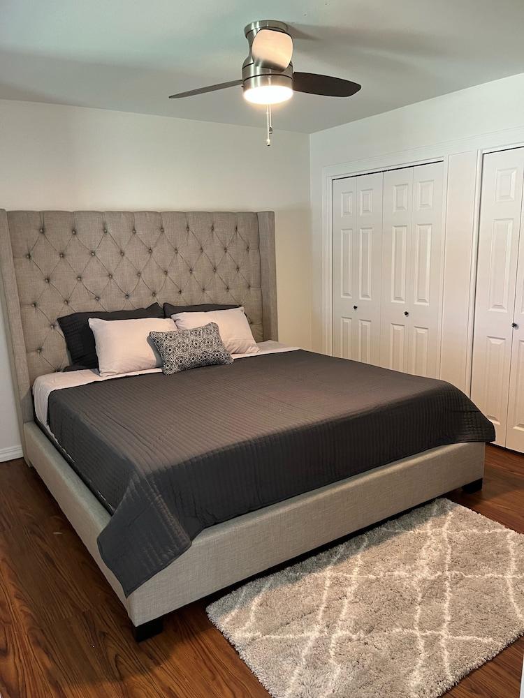 Charming House in the Heart of North Bossier Pet Policy