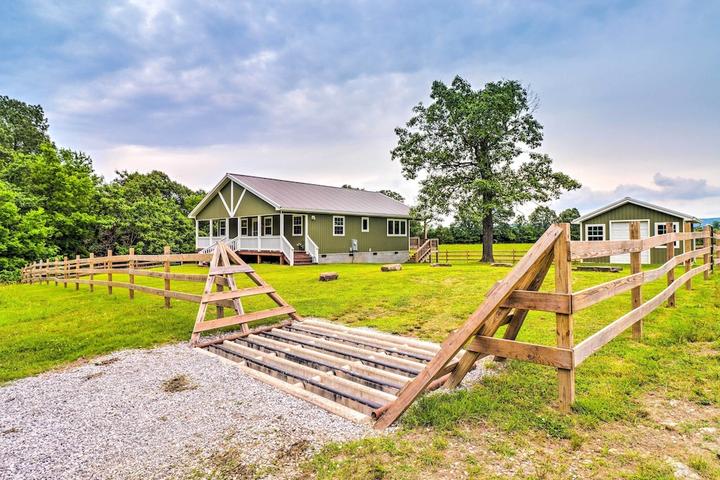 Pet Friendly Secluded Timbo Retreat